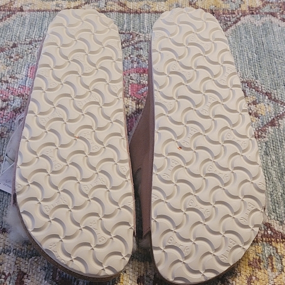 Birkenstock Arizona Shearling Lined Sandal - Picture 9 of 9